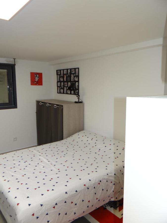 Trendy Studios Tassin Bagian luar foto